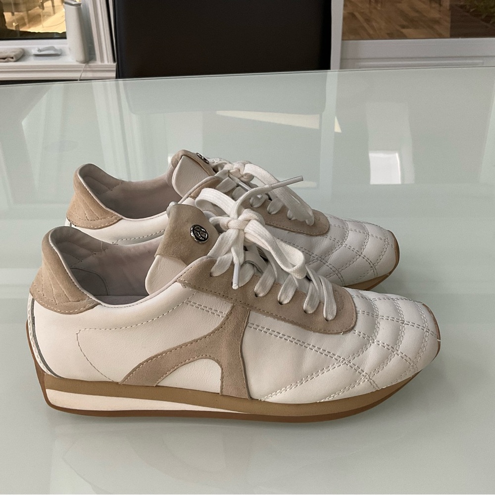 Elegant Women's White and Tan Sneakers